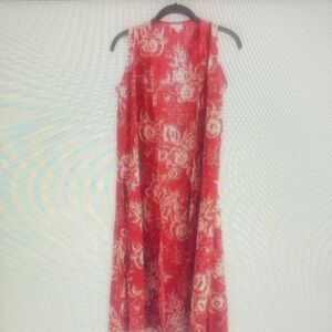 Chic Red Floral Maxi Dress